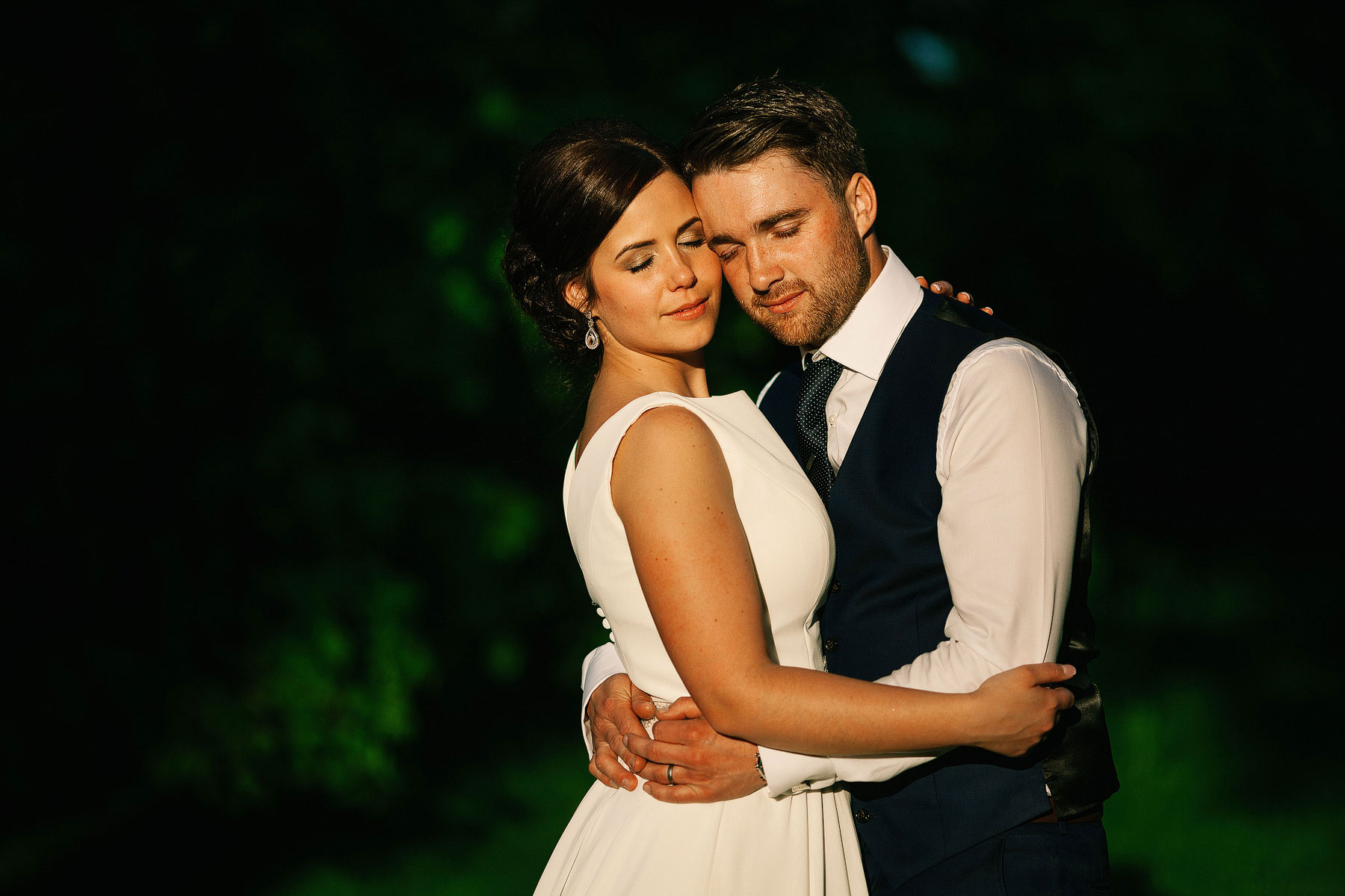 quirky and amazing wedding photos in yorkshire