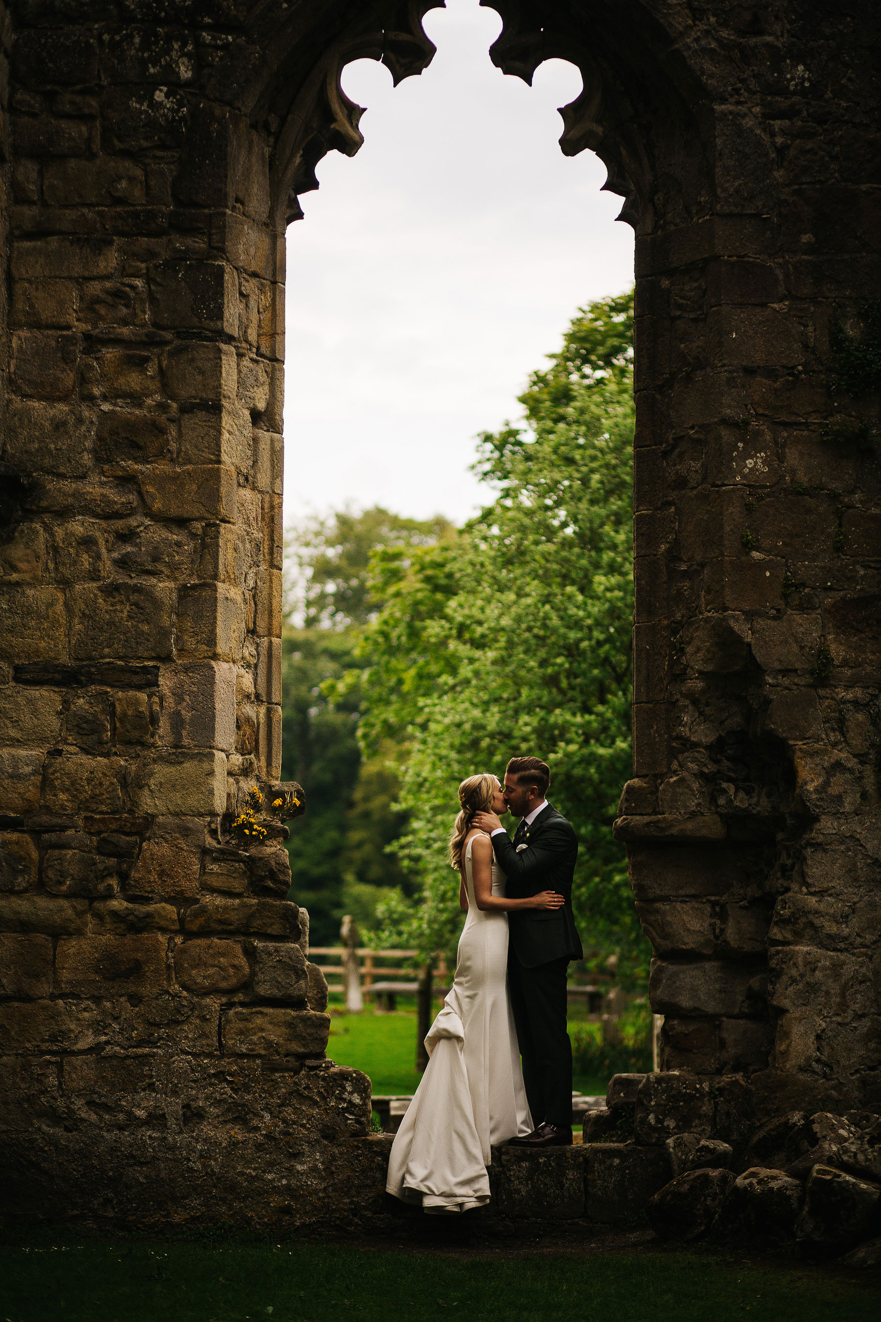 natural and candid wedding in yorkshire