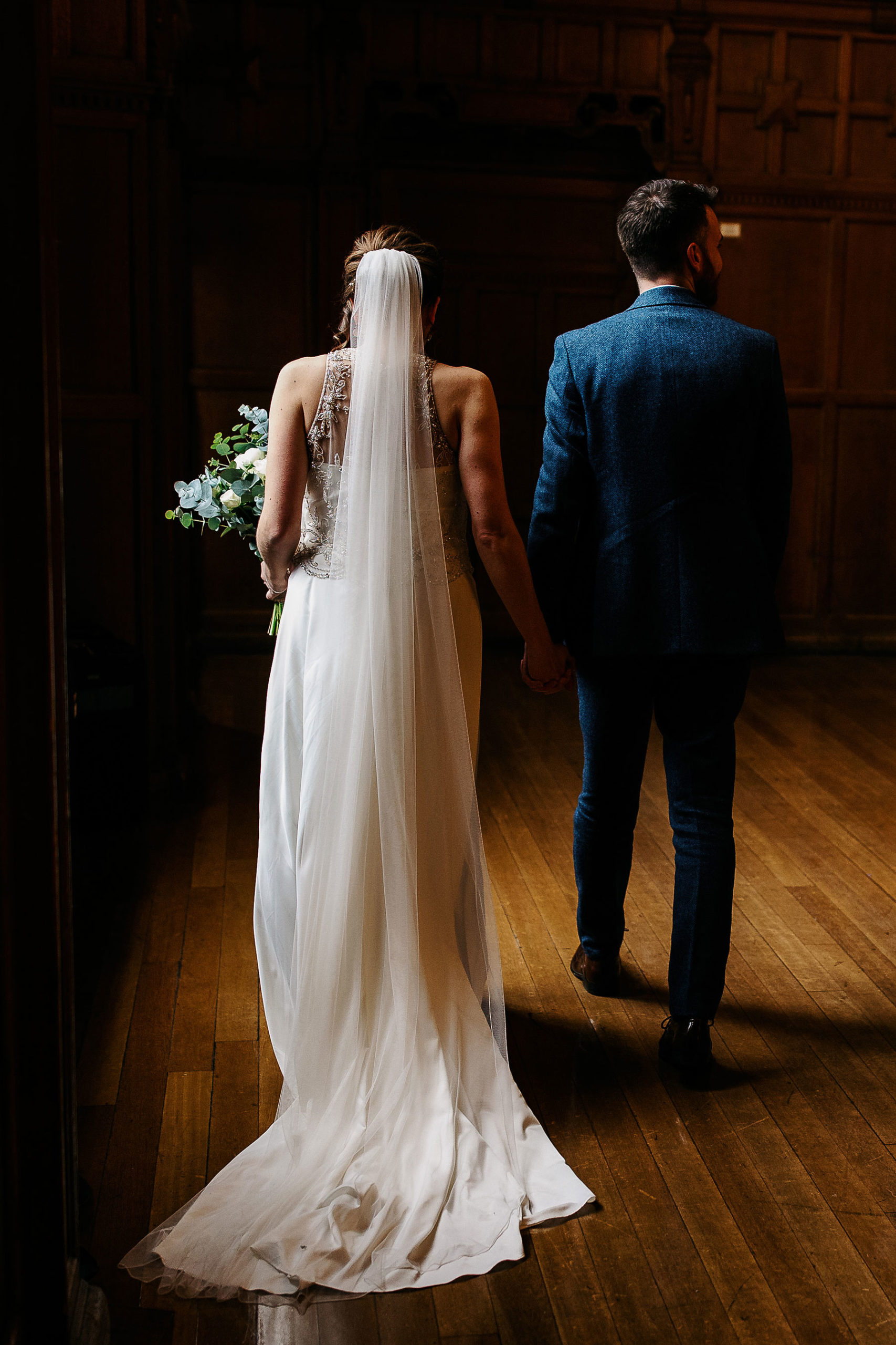 bride and groom at oxford town hall