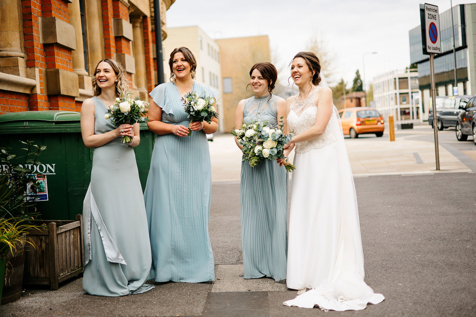 bridesmaids wearing mint