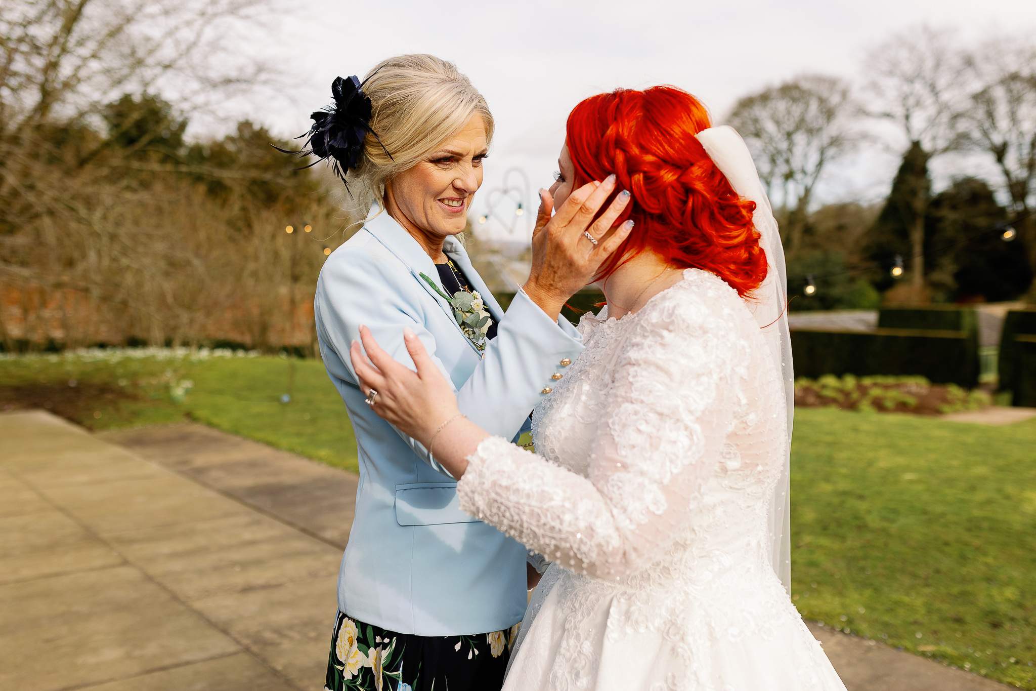 Mum and daughter candid images at a wedding 